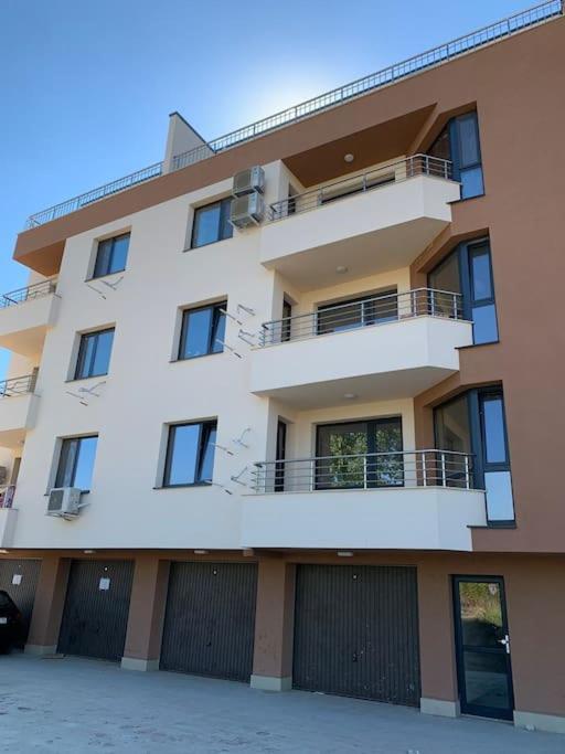 Rowing Base Apartment Plovdiv Exteriör bild